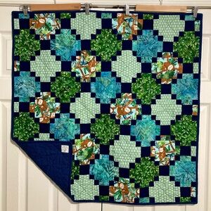 🪡 "Happy Sloths" Handmade Cotton Crib Quilt